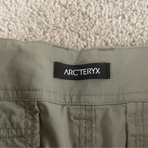 Arcteryx Men's Gray Pants